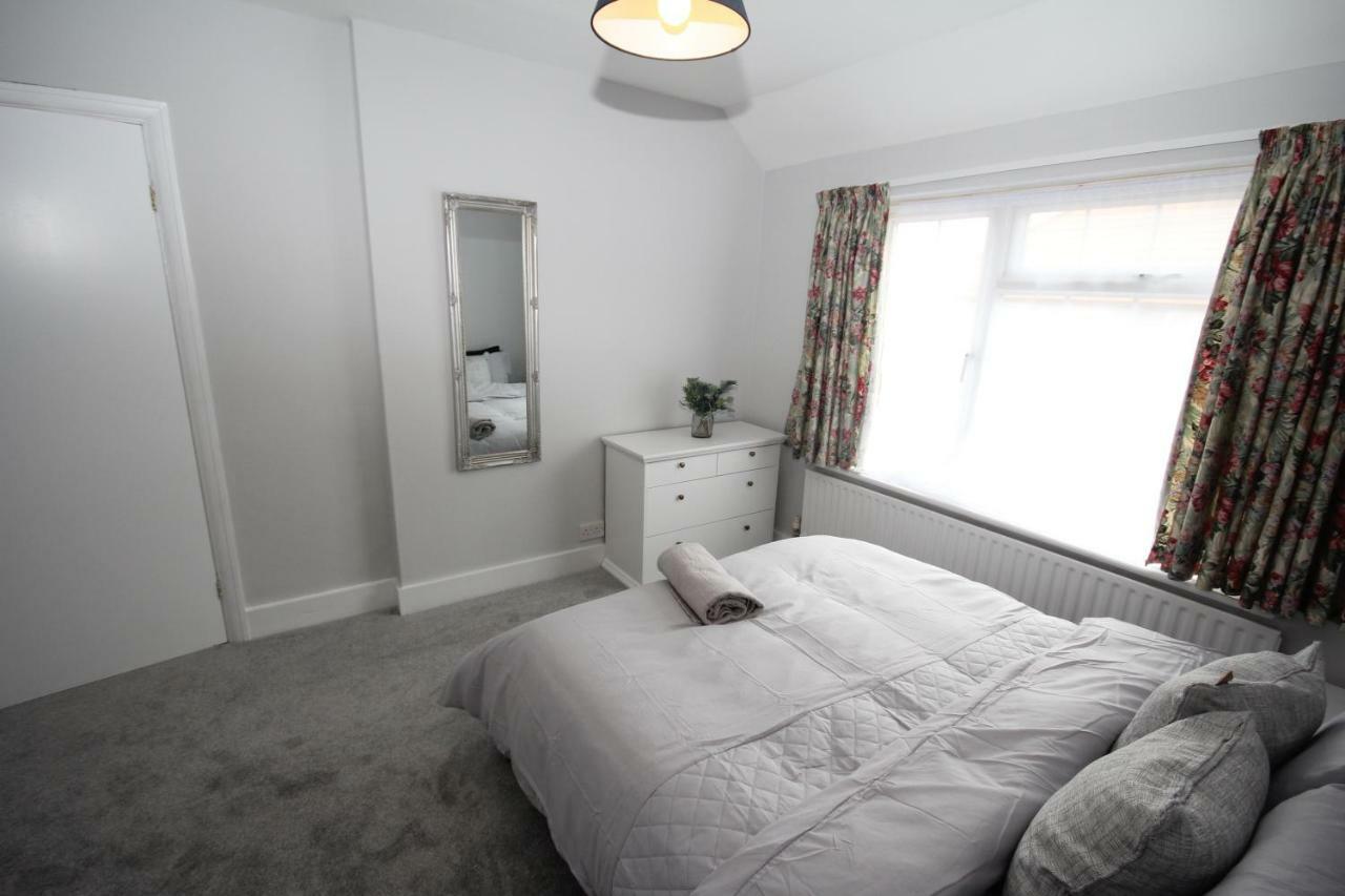 The Uxbridge House Villa Екстериор снимка